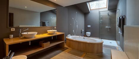 House | Bathroom
