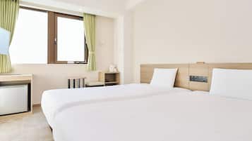 Hollywood Twin Room, Non Smoking | Individually decorated, desk, iron/ironing board, free WiFi