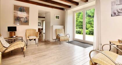 Fine Group House With Sauna Garden