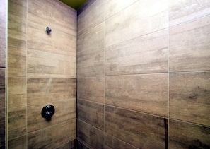 House | Bathroom