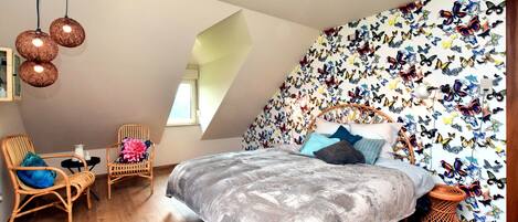 Hus | 4 sovrum, unika möbler och sängkläder