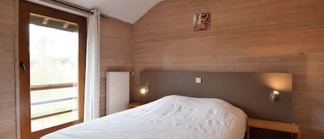 4 chambres, ameublement personnalisé, draps fournis