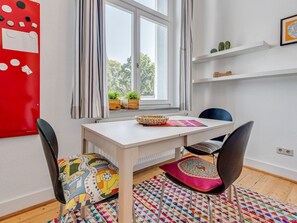 Dining - Neat Apartment in Bocholt near Bahia Erlebnisbad Aquapark (Bocholt)