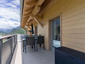 Unclassified image, 2 of 39, button - Mountain-view Apartment in Ötz With Terrace (Oetz)