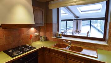 House | Private kitchen | Highchair