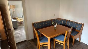 Apartment | Dining