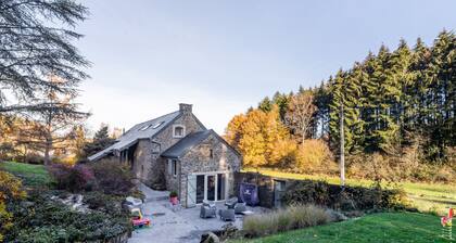 Luxurious Farmhouse Near Forest in Anhee