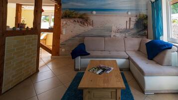 Apartment | Living area