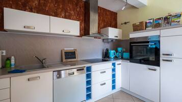 Apartment | Eigene Küche | Hochstuhl