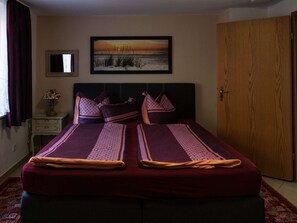 Apartment | 1 Schlafzimmer, individuell eingerichtet, Bügeleisen/Bügelbrett