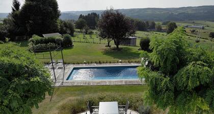 Scenic Theux Retreat With Pool & Garden