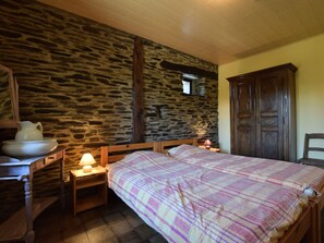 Huis | 6 slaapkamers, individueel gemeubileerd, beddengoed