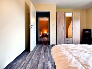 Huis | 5 slaapkamers, individueel gemeubileerd, beddengoed