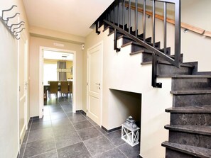 House | Reception - Holiday Home in Hastiere Near Forest (Hastiere)