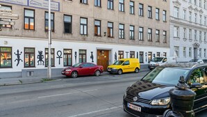 Nicht klassifiziertes Bild, 2 von 27, Schaltfläche