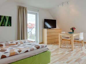 House | 1 bedroom, bed sheets