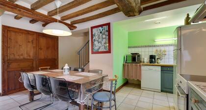 Timeless Holiday Home in Maisons Near Sea
