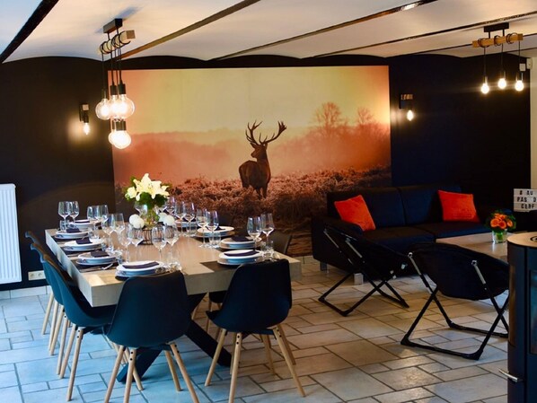 House | Dining