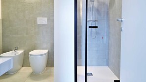 Shower, towels - Classy Apartment in Venice near Venice Island (Mestre)