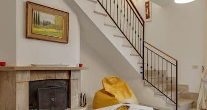 Simplistic Holiday Home in Caserta near Town Center