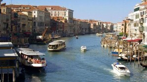 Exterior - Comfortable Apartment in Venice Near a Strea (Mestre)