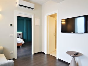 Living room - Comfortable Apartment in Venice Near a Strea (Mestre)