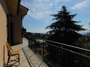 Balcony - Appealing Holiday Home in Sanremo With Garden (Sanremo)