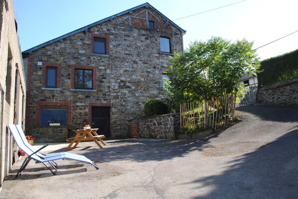 Exterior - Holiday House in Horse Riding School near Stavelot & Spa Circuit (Stavelot)