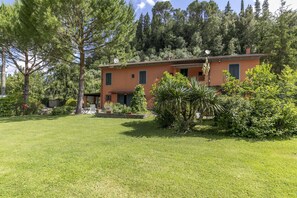 House | Exterior