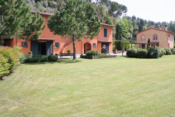 House | Exterior