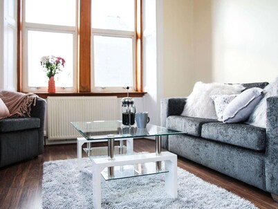 Swanky Cottage in Helensburgh near The Hill House