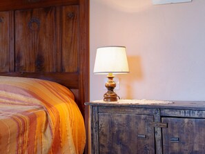 5 bedrooms, individually furnished, bed sheets - Rustic Holiday Home in Piegaro near Tavernelle Aquatic Park (Piegaro)