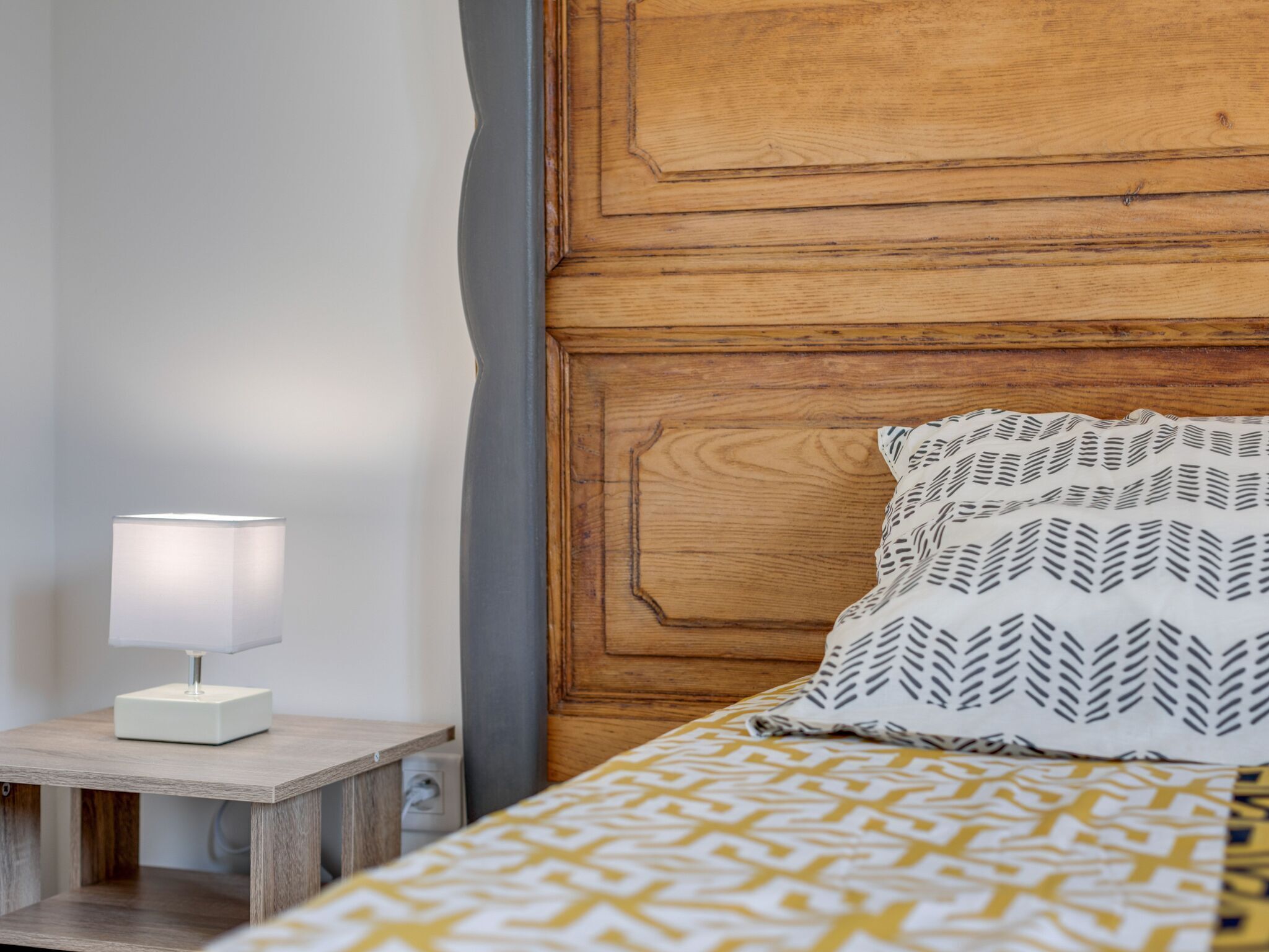 2 bedrooms, individually furnished, bed sheets
