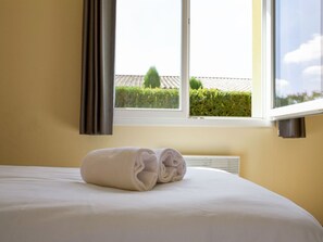 2 bedrooms, bed sheets - Soothing Holiday Home in Les Forges With Swimming Pool (Les Forges)