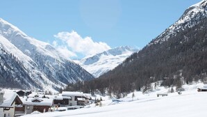 Exterior - Comfy Holiday Home in Livigno near Ski Area (Livigno)