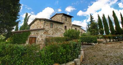 Pretty Farmhouse With Terrace