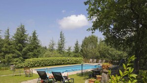 Apartment | Kolam renang | Kolam renang terbuka 