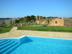 House | Pool