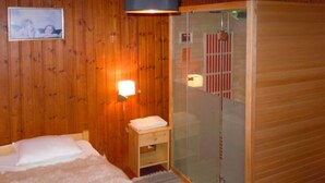 2 bedrooms, individually furnished, bed sheets - Scenic Chalet in Durbuy With Terrace (Durbuy)