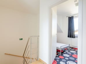 3 chambres, ameublement personnalisé, draps fournis