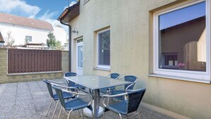 Balcony - Luxurious Holiday Home in Babice With Swimming Pool (Babice)