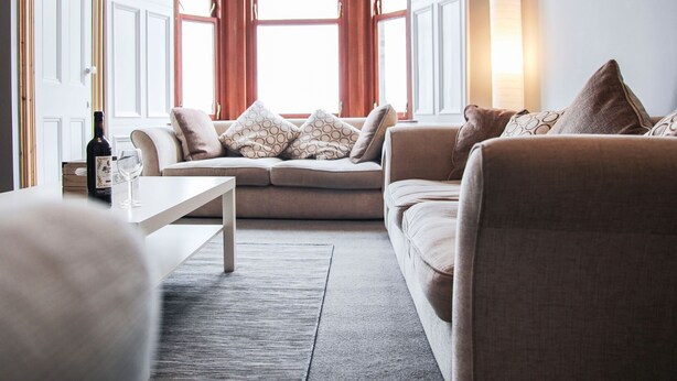 Living room - Classy Holiday Home in Dundee Next to River (Dundee)