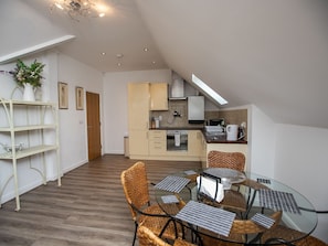 Dining - Peaceful Holiday Home in Hatfield near Hatfield House (Hatfield)