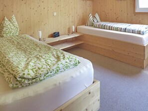 Alpehytte | 4 soverom, individuelt innredet, strykejern/-brett og sengetøy