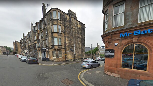 Parking - Serene Apartment in Paisley near Paisley Abbey (Paisley)