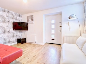 Living room - Serene Apartment in Paisley near Paisley Abbey (Paisley)