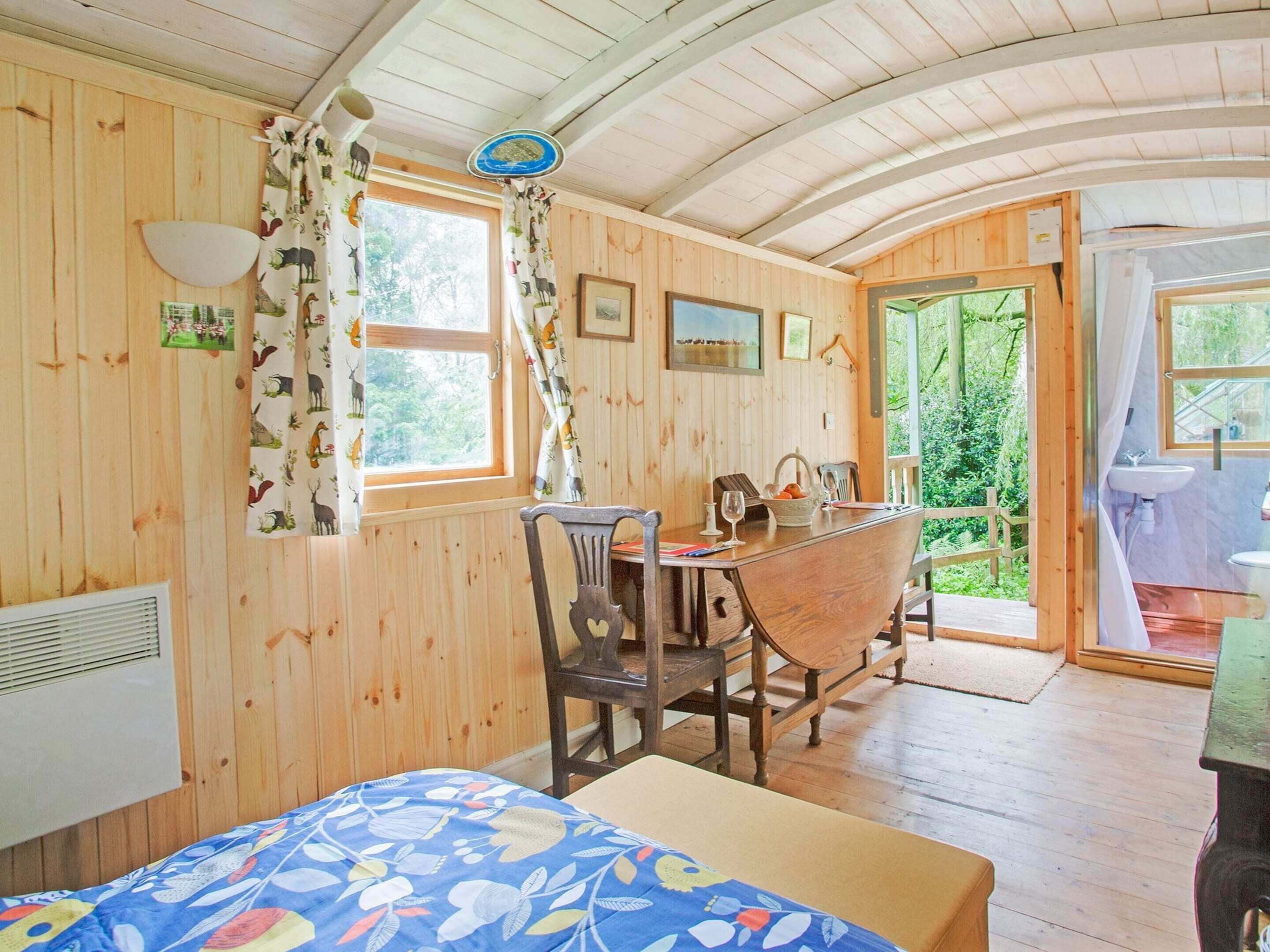 House | 1 bedroom, bed sheets