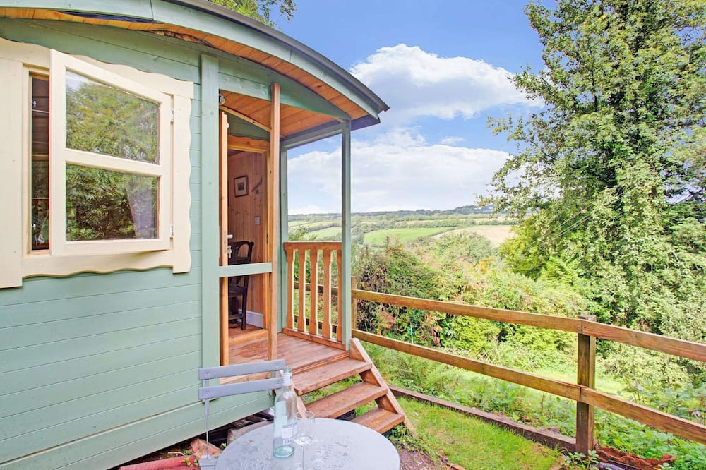 Shepherds Hut Near Exmoor National Park - Halberton