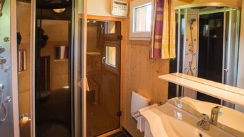 Chalet | Bathroom