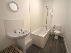 Apartment | Bathroom - Sophisticated Apartment in Glasgow near Ibrox Stadium (Glasgow)